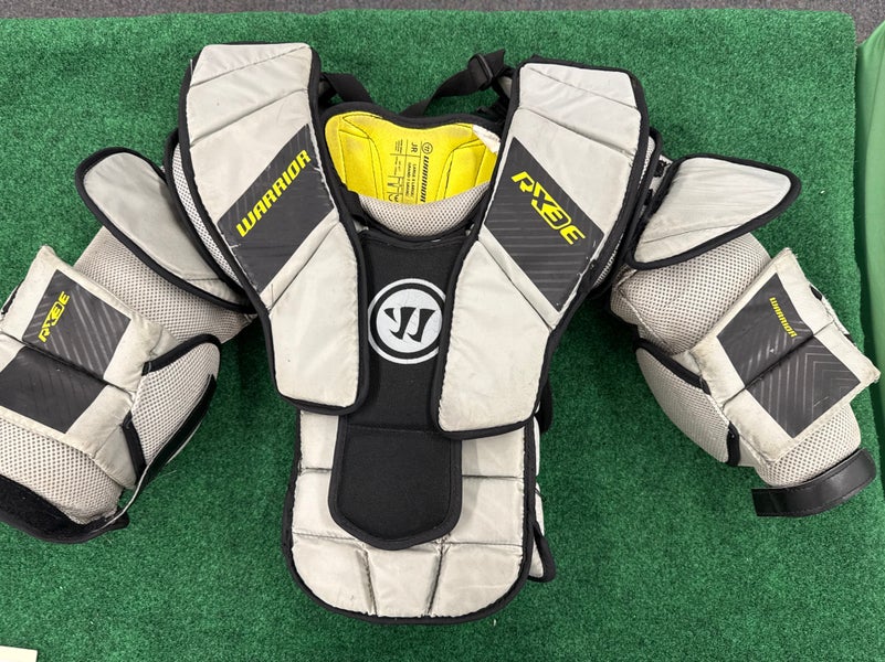 Warrior RX3E Goalie Chest Protector (Used) | Junior Large/Extra Large