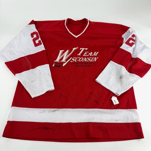 Used Red Mesh Practice Jersey | Team Wisconsin | Senior Large | B572