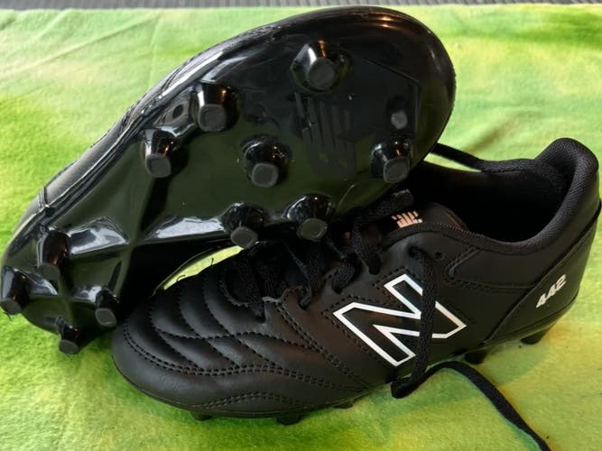 New Balance Cleats 2.5 ( New)
