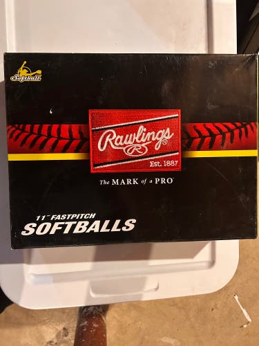Rawlings 11” Dream Seam softballs