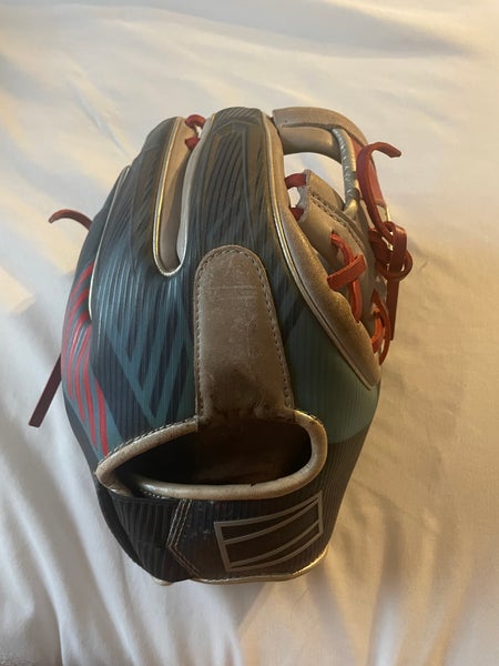 2022 Rawlings Right Hand Throw Infield REV1X Baseball Glove 11.5" (Used)