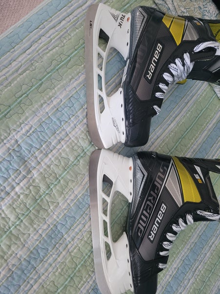 2022 Bauer Supreme 3S Hockey Skates Wide Width 7.5 (Used)