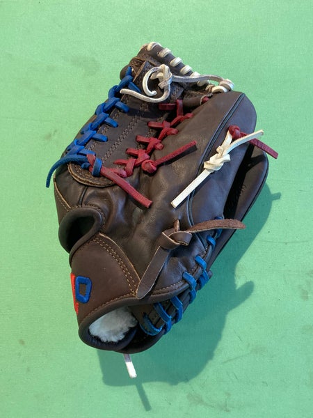 MINT CONDITION Nokona X2 ELITE Right Hand Throw Baseball Glove 11.25"