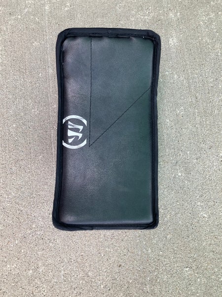 Warrior Ritual G4 Goalie Blocker | Youth Regular