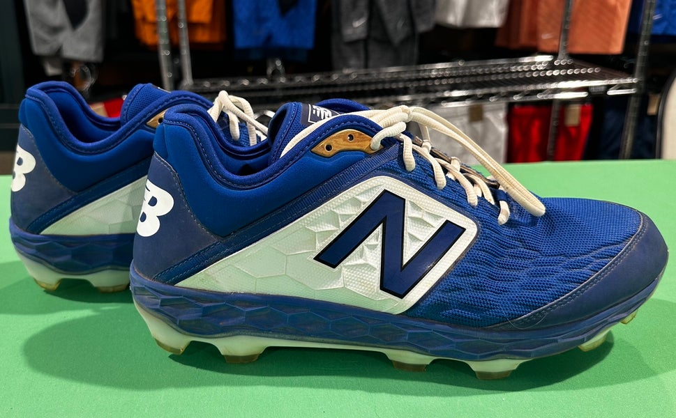 Blue Men's Size M 15.0 (W.16.0) Adult New Balance 3000v4 Low Top Footwear Molded Cleats (Used)