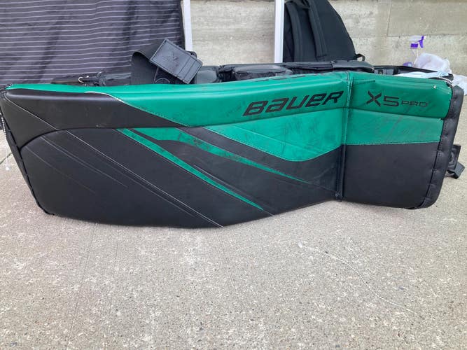 Black 32" Intermediate Bauer Vapor X5 Pro Goalie Full Set Regular (Used)