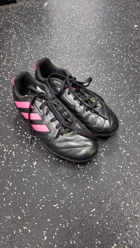 Used Adidas Soccer Cleats Black And Pink Junior 02 11849-S000029864