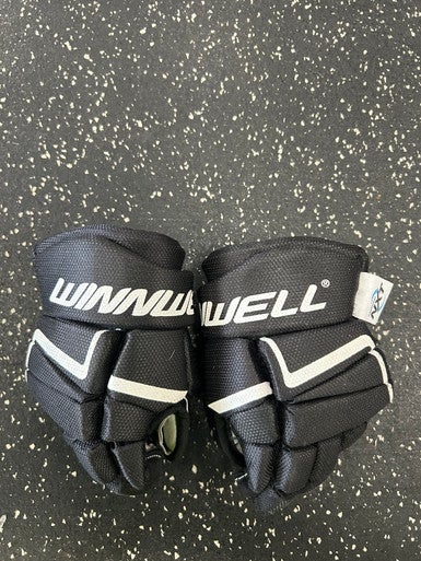 Used WinnWell AMP 500 Junior Gloves Black 8" 11849-S000029957