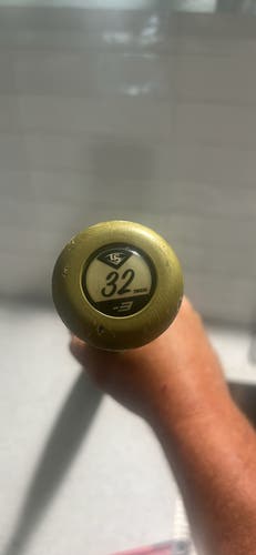 32”-3 BBCOR LOUISVILLE META.