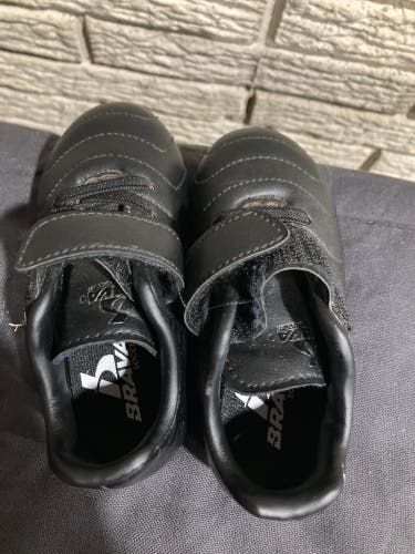 Brava soccer cleats