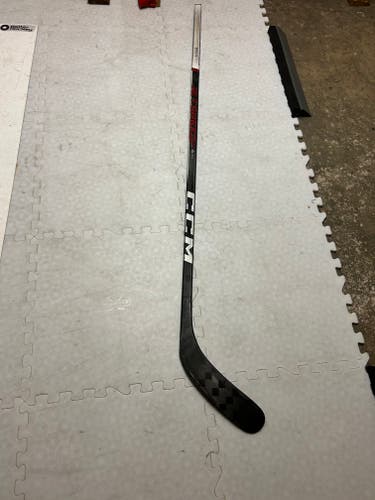 Senior CCM Jetspeed FT6 Pro Right Handed Hockey Stick P88 (Used)*Refurbished*