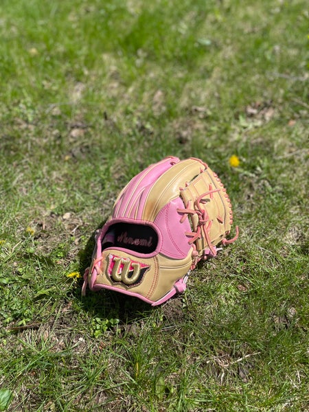 Custom Wilson RH Staff Baseball Glove 11.25"