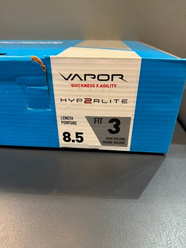 New Bauer Vapor Hyperlite 2 Hockey Skates 8.5 (Steel NOT Included)