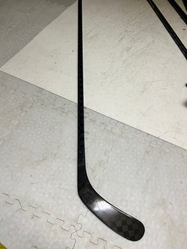 Senior Blacked Out Right Handed Hockey Stick P92 (Used)*Refurbished*