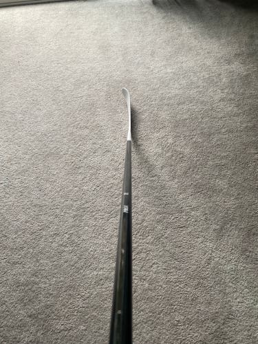 Senior PRO Red Line Right Handed Hockey Stick Toe Pattern (Used)