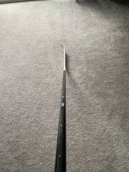 Senior PRO Red Line Right Handed Hockey Stick Toe Pattern (Used)