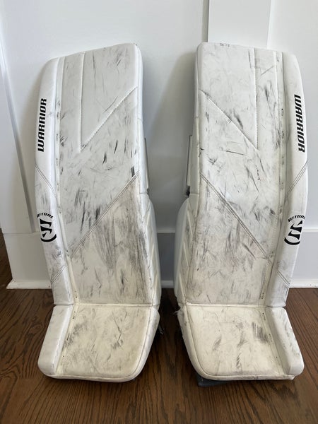 30" + 1" Warrior Ritual G6 E+ Goalie Leg Pads (Used)