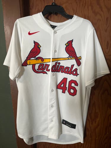 White Medium Adult Unisex Nike Jersey (Used)