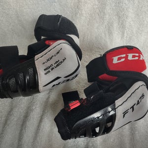 Junior Medium CCM Jetspeed FT475 Elbow Pads (Used)