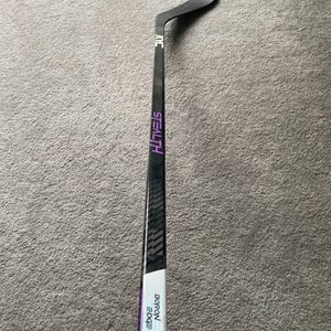Senior  Right Handed Hockey Stick P28 (Used)