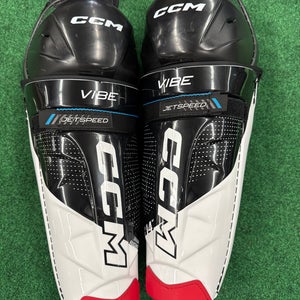 Senior CCM Jetspeed Vibe Shin Pads 14" (Used)