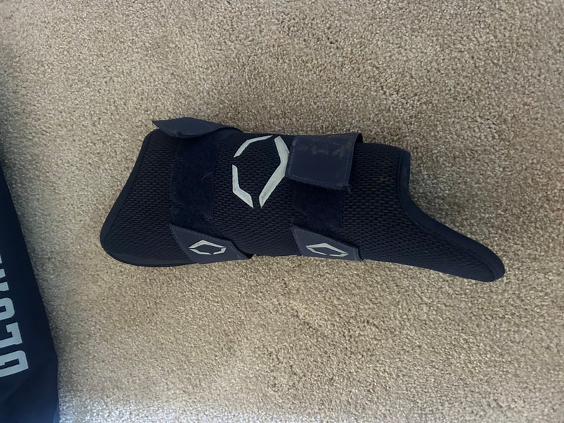 EvoShield Leg guard Shin Guards (Used)