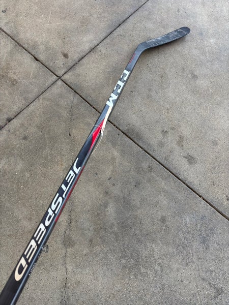 Senior CCM JetSpeed Hockey Stick Right Handed Pro Stock (LIND)