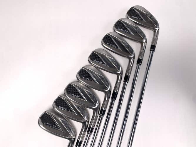 TaylorMade Stealth Iron Set 4-PW+GW Dynamic Gold R300 VSS Pro 95g Regular RH