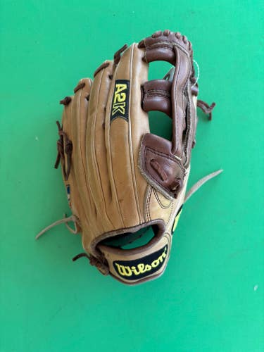 Wilson A2K 1799 RH Outfield Baseball Glove 13"