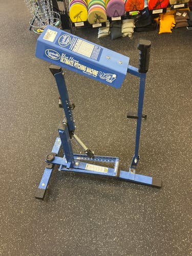 Used PITCHING MACHINE BB/SB Pitching Machine 11339-S000191300