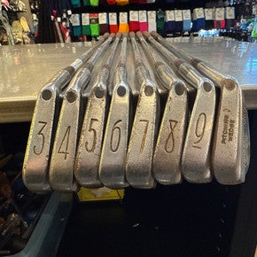 Used Wilson DYNA POWERED Mens Complete Set RH 8 Piece 11339-S000191247