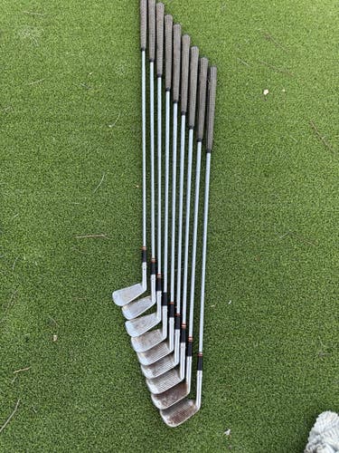 Wilson Staff Wilson Staff Dynapwr Right Handed Iron Set (Used)