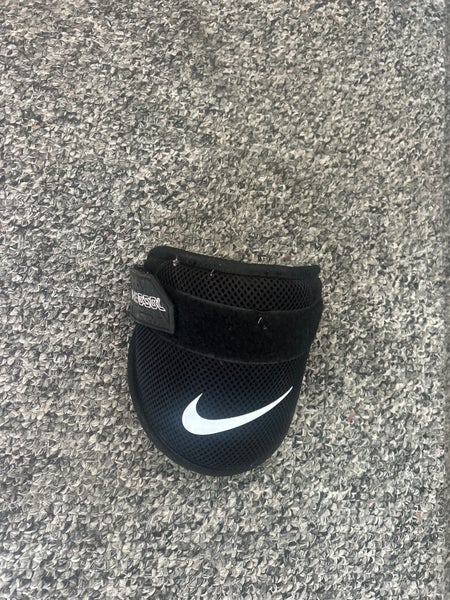 Nike Elbow Protection (New)