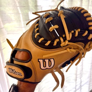 Wilson Right Hand Throw A1000 Catcher's Mitt 33" (New)