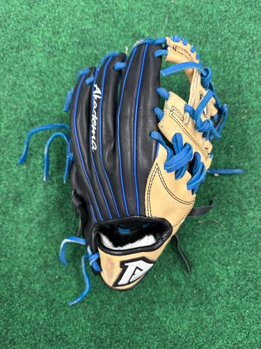 Brown Akadema RH Pro Soft Series Infield Baseball Glove 11.5" (Used)