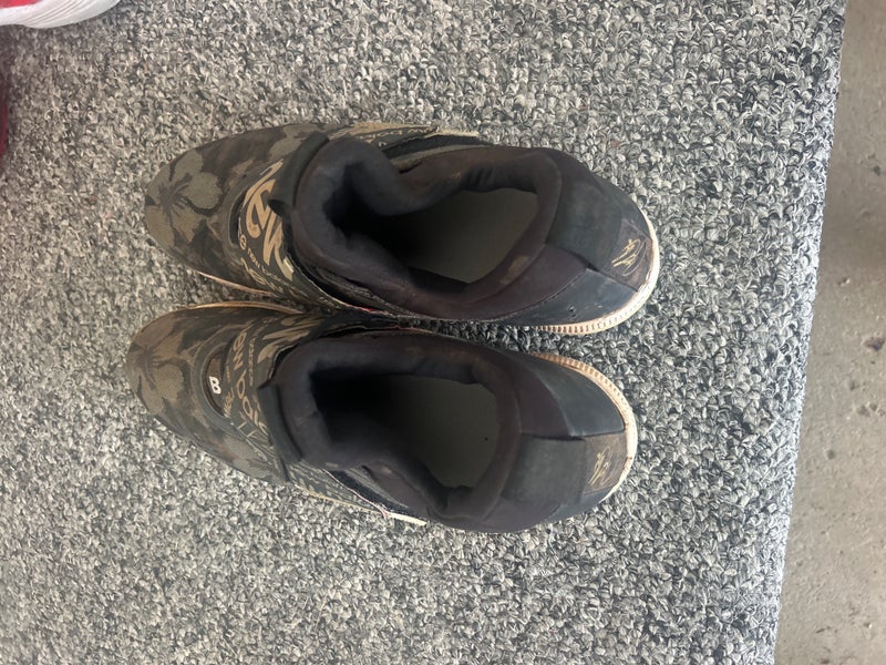Men's Size M 12.5 (W 13.5) New Balance (Used)