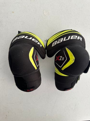 Small Junior Bauer Vapor X2.9 Elbow Pads (Used)