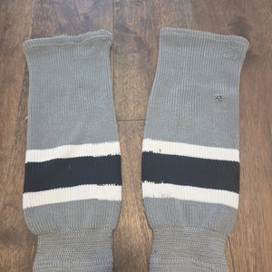LA Kings Gray Youth Medium Socks (used)