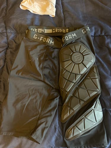 Black Large Men's  Compression (Used)