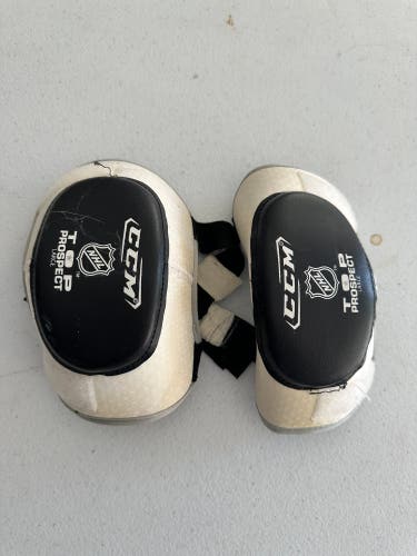 Youth Large CCM Elbow Pads (Used)