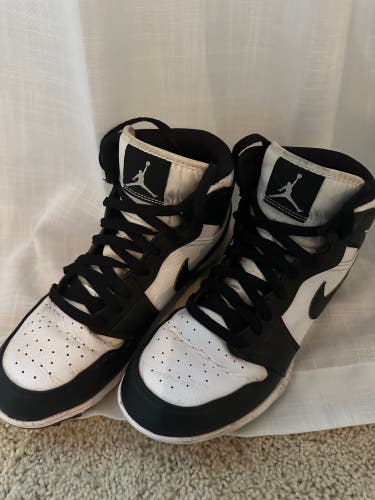 Men's Size M 7.0 (W 8.0) Jordan 1 Mid Football Cleats (Used)
