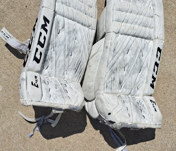 31+1" CCM Extreme flex 4.9 Goalie Leg Pads (Used)