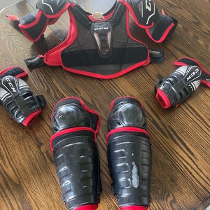 Junior hockey pad set