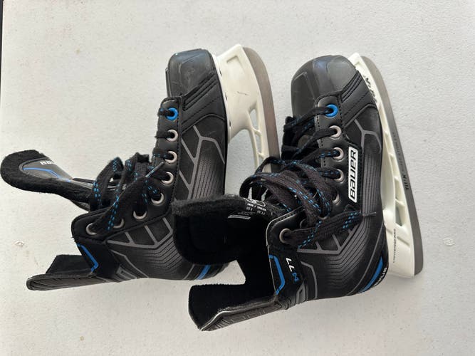 Bauer Nexus N77 Hockey Skates Size 3 (New)