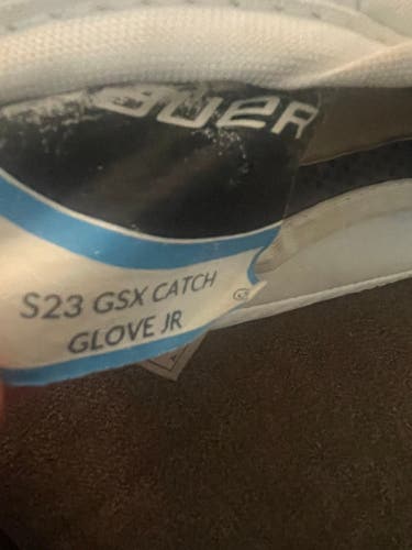 Bauer goalie glove