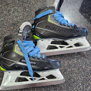 2023 Bauer Elite Hockey Goalie Skates Regular Width Size 2 (Used)