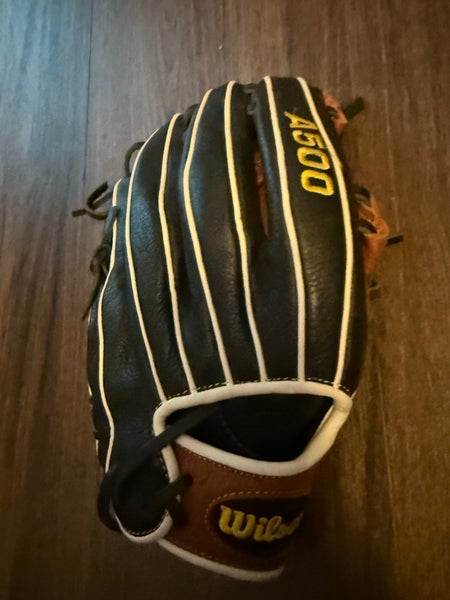 Wilson RH Infield A500 Baseball Glove 11.5" (Used)