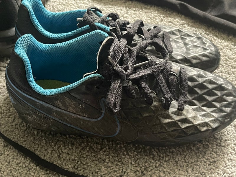 Kids 1 Nike Cleats (Used)