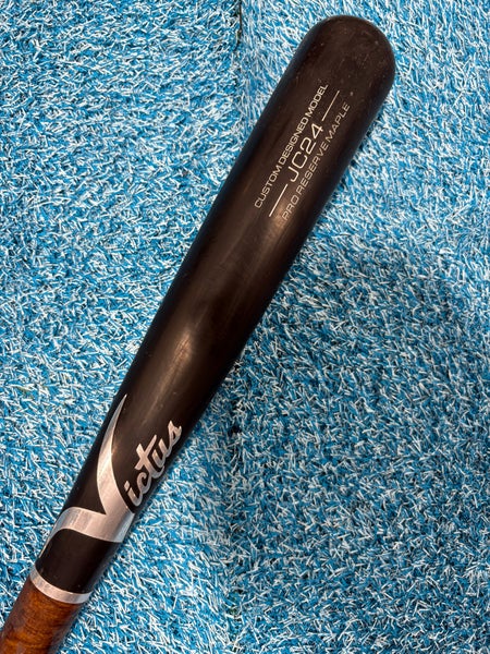 Victus Pro Reserve JC24 Maple Bat (-3) 29 oz 32" (Used)