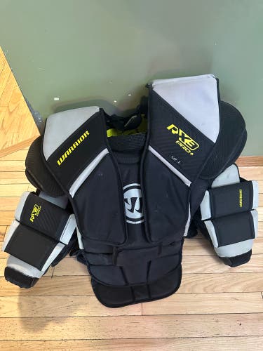 Large  Warrior Ritual X3 Pro+ Goalie Chest Protector (Used)